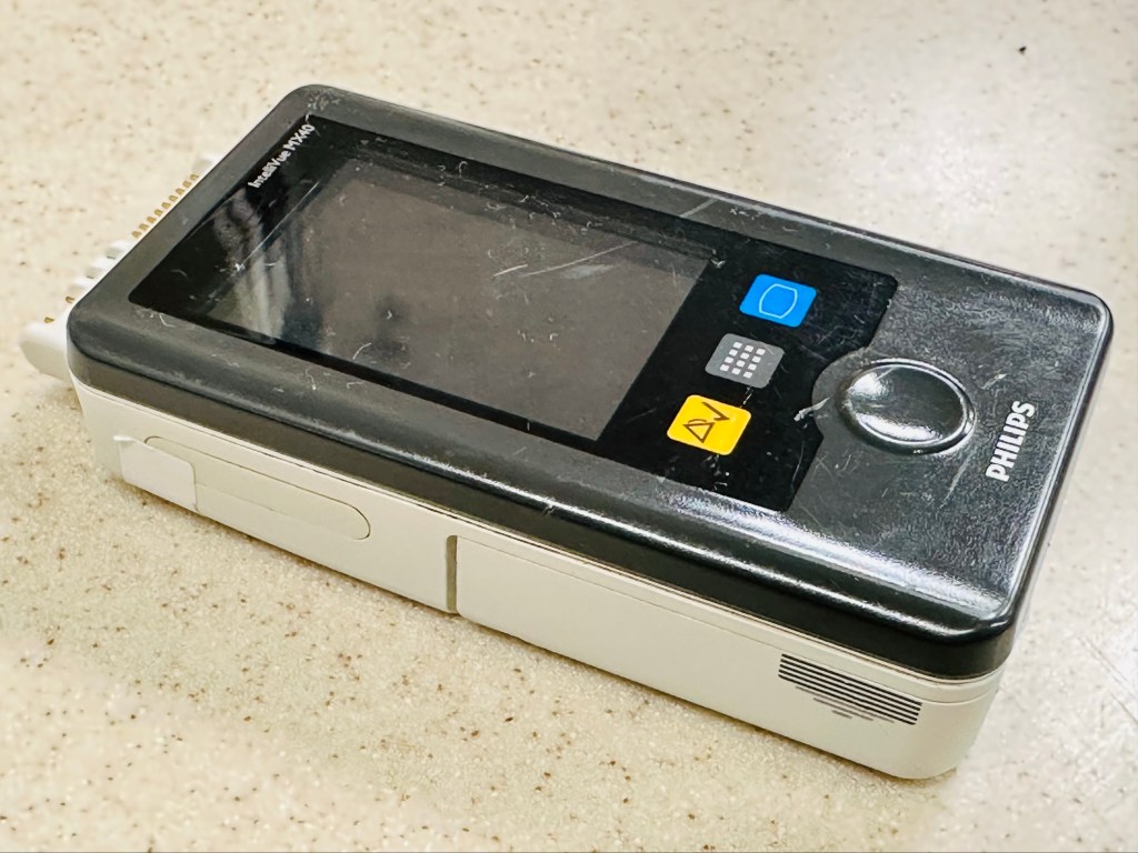 portable cardiac telemetry device